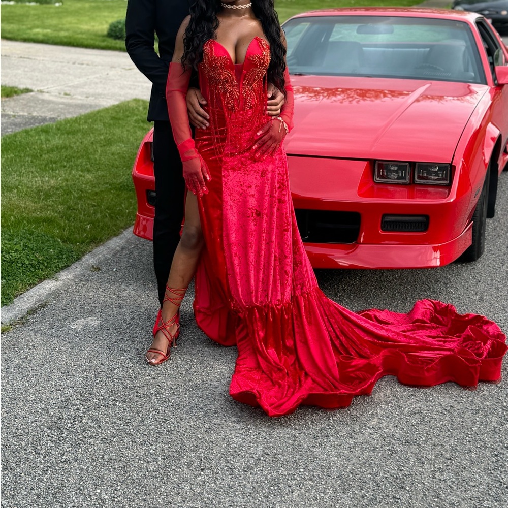 Elegant Red Prom Dress